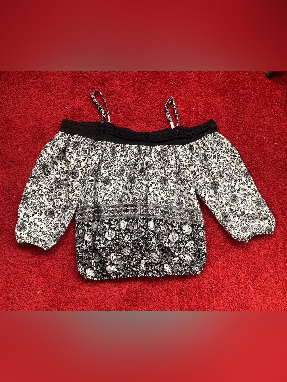 Iz Byer Black and White Floral Off-Shoulder Top Size XS